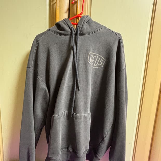 데우스 엑스 마키나 서울 컬리지 오버다이드 후드티 s사이즈