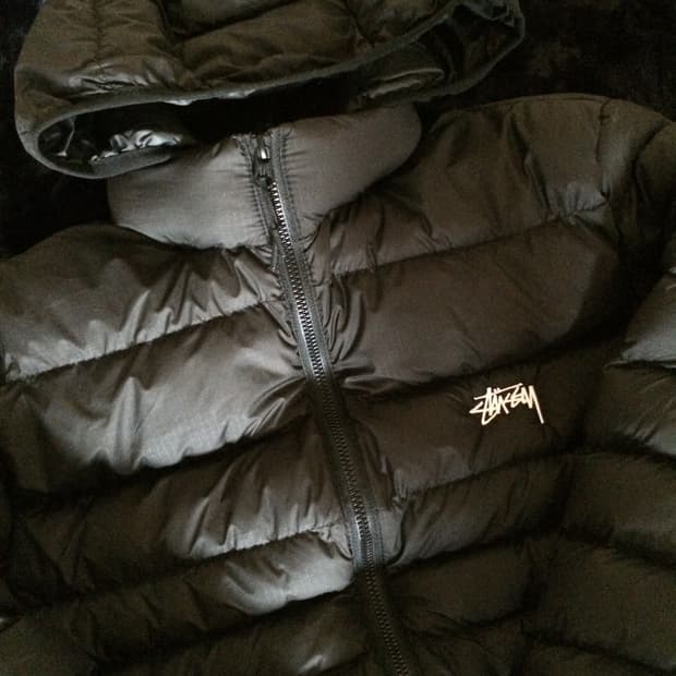 스투시 경량패딩 블랙 L