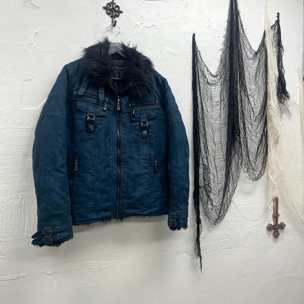 In the attic 00s dark blue trimming fur 