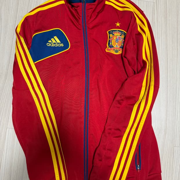 아디다스 스페인 져지 한정판 (L사이즈)