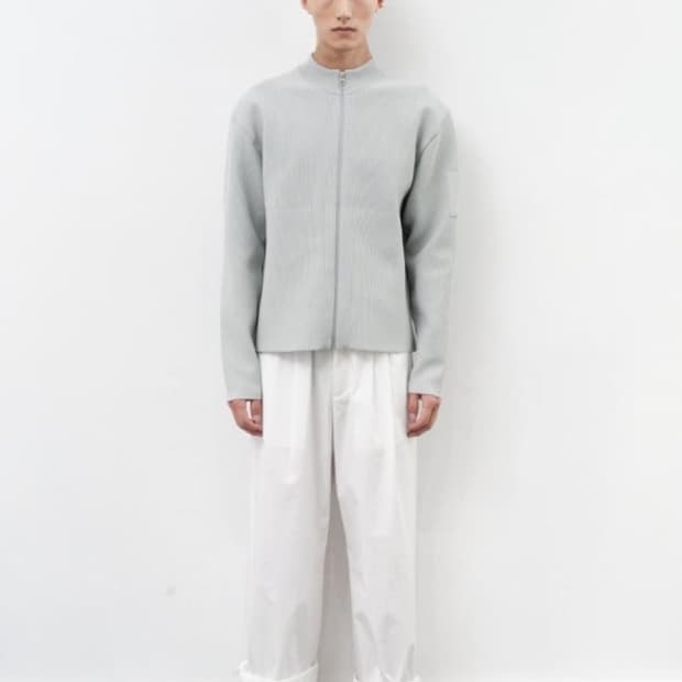 [L]아모멘토 모크넥 집업