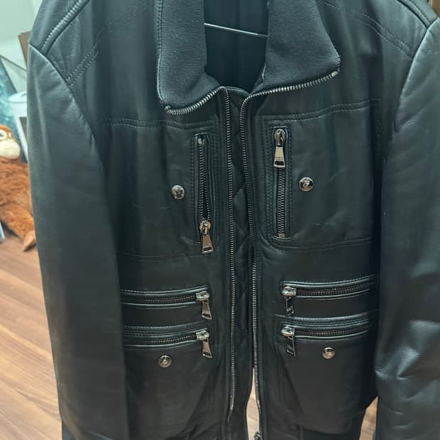 돌체 하이넥 멀티포켓 램스킨 자켓
