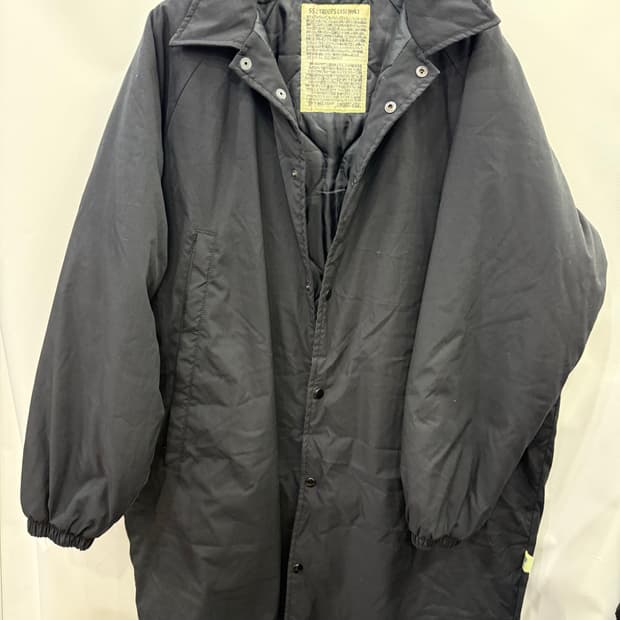 빔즈 블랙 색상의 SSZ 552 troops primaloft 코트입니다