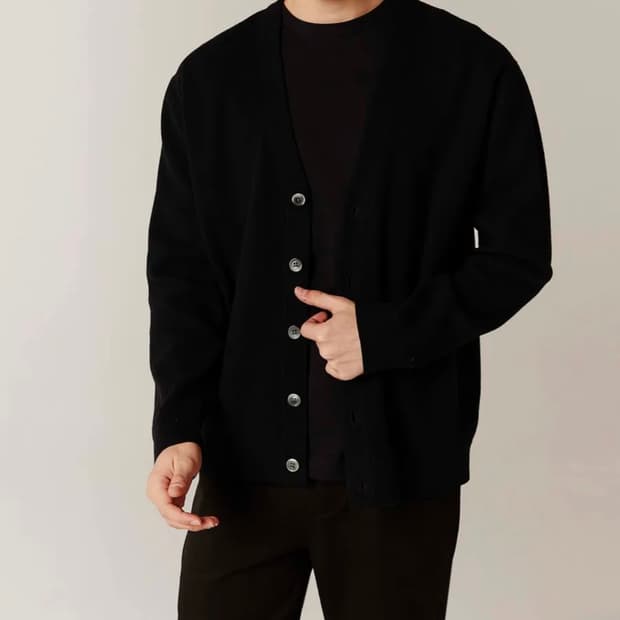 지오다노 12GG 하프밀란 브이넥 가디건