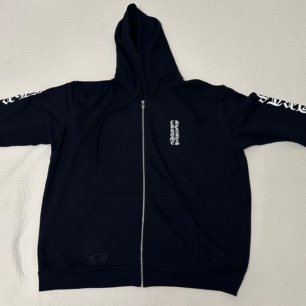 크롬하츠 후드집업 판매합니다~