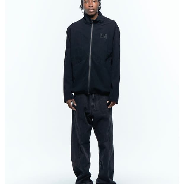 플라스틱프로덕트 PORTABLE JACKET (BLACK)