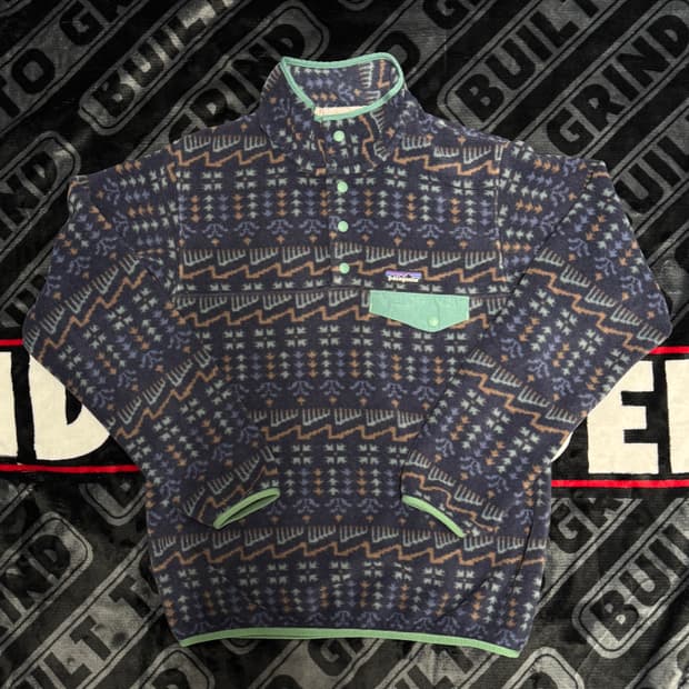 파타고니아 신칠라 스냅 티 풀 오버 와일드 루츠 네이비 그린