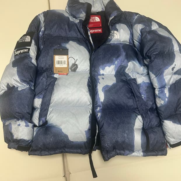 [L]슈프림x노스페이스 블리치드 데님 눕시