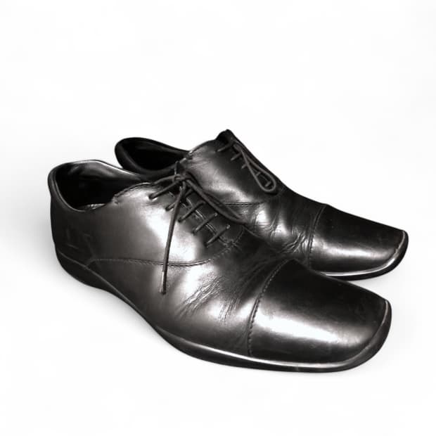 프라다 스포츠 가죽 스니커즈 270