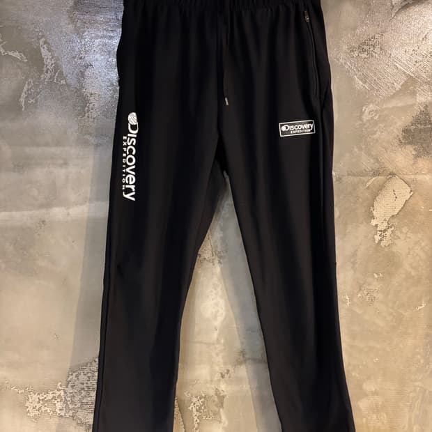 디스커버리 블랙 트레이닝팬츠 L