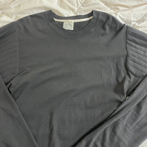 존링스 퍼프소매 티셔츠