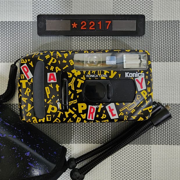 코니카 파티 음성인식 필름카메라 파우치포함