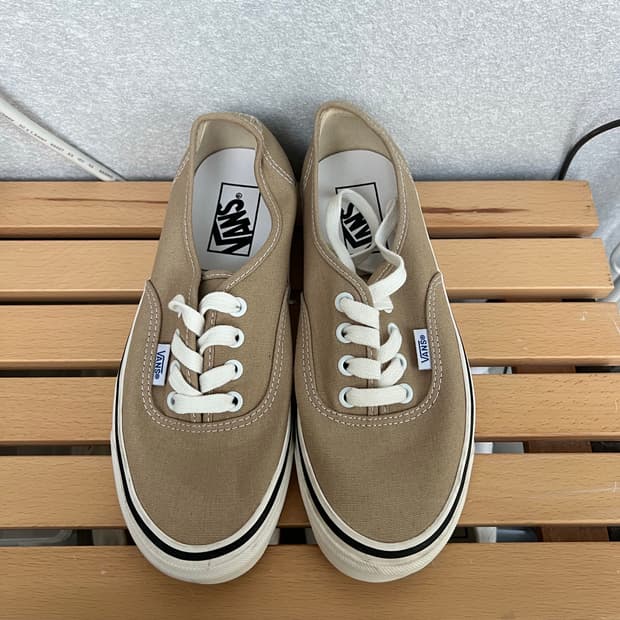 반스 스타일 44 어센틱 베이지 (235mm)