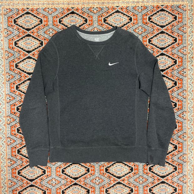 나이키 스우시 차콜 기모 맨투맨 남성M