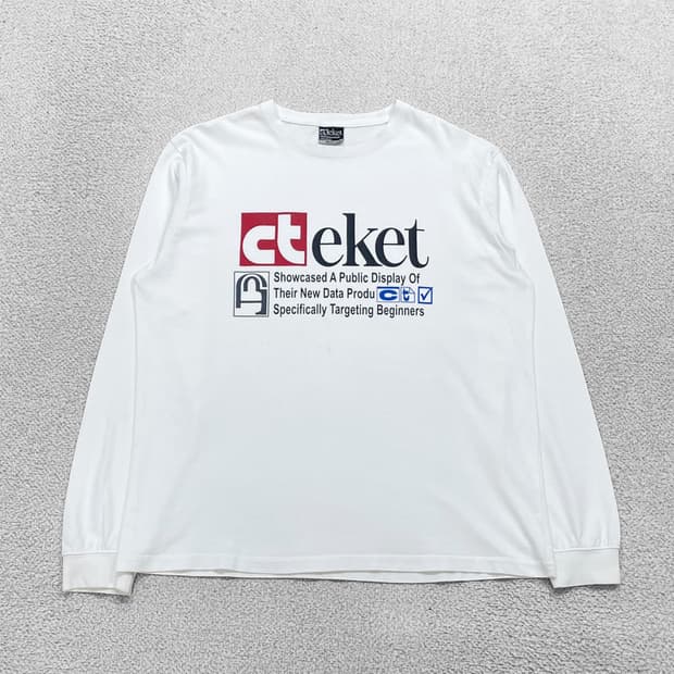테켓 Teket 스펠 로고 롱슬리브