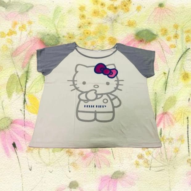 유니클로x산리오 반팔 티셔츠