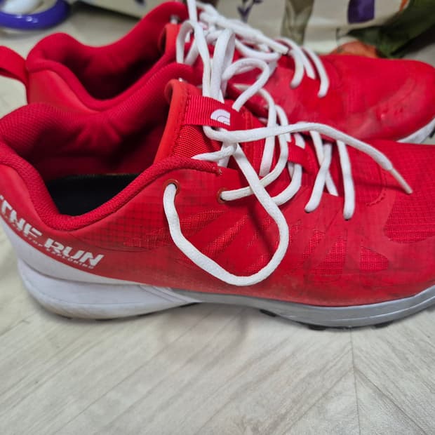 정품 노스페이스 런닝화