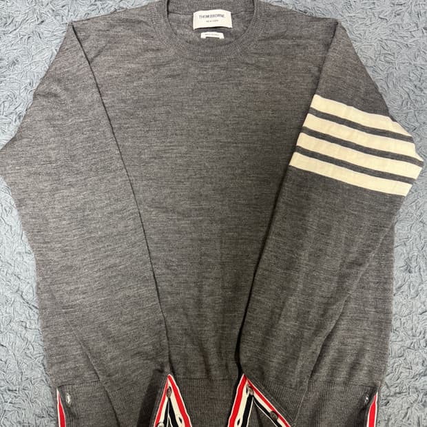 톰브라운 24년식 메리노 울 니트 3사이즈