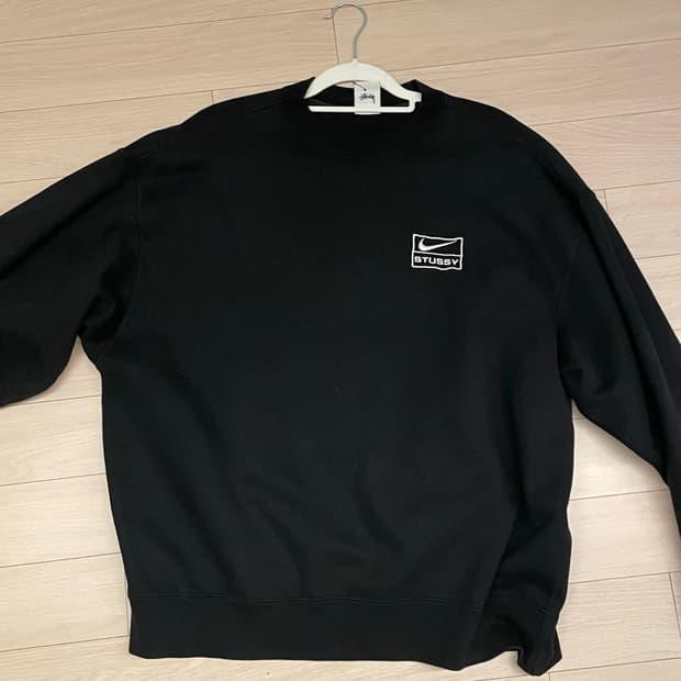 나이키 스투시 맨투맨 m