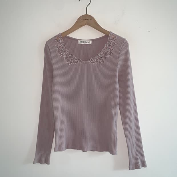 Lace v neck slim knit