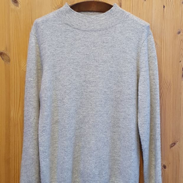 66.Cashmere 반터틀 니트