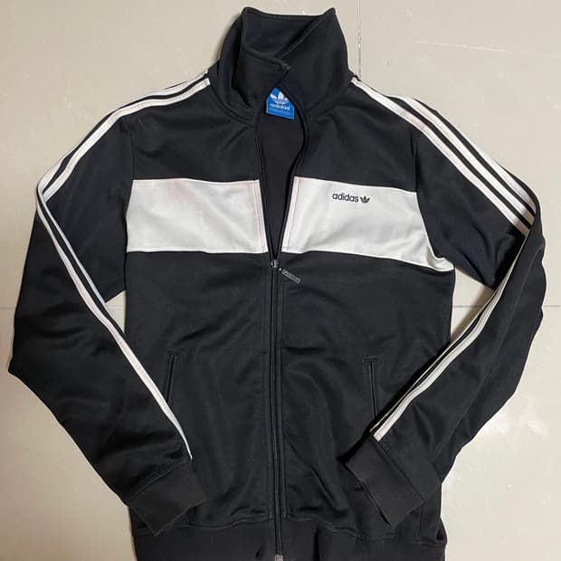 아디다스 블랙 져지 