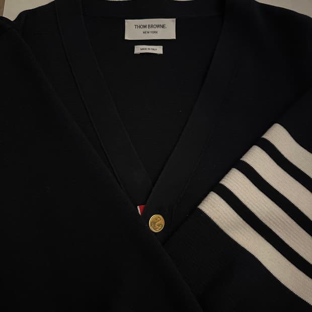 [급처/새상품급]톰브라운 밀라노스티치 가디건 2사이즈