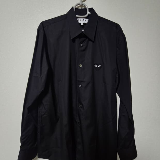 꼼데가르송 하트 패치 포플린 셔츠 블랙