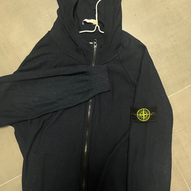 스톤아일랜드 니트 후드집업 Xl