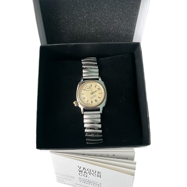 솔로이스트 x 바그워치 쿠신 베이지 32mm