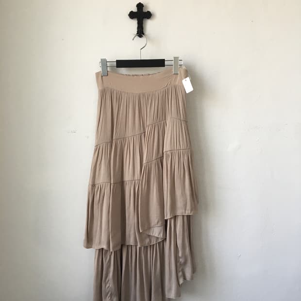 Unbalanced layer long skirt