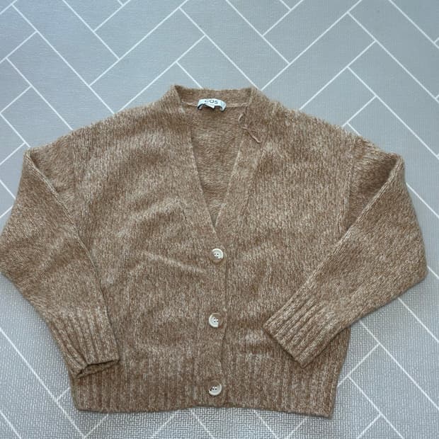 COS 브이넥 가디건 베이지 S