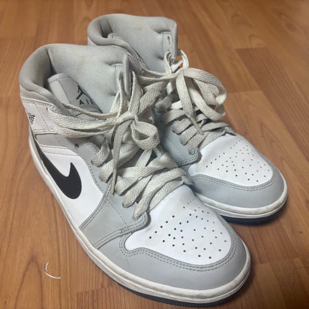 조던 1 나이키 미드 그레이 포그 W245