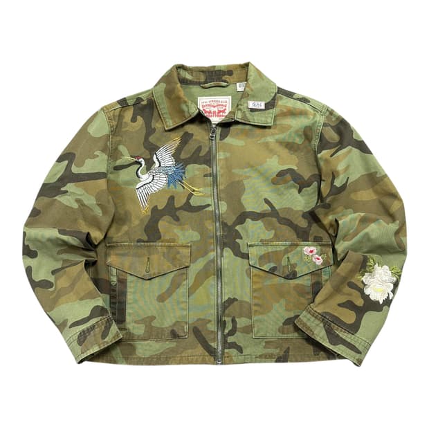 ✨ (바배) 리바이스 자수 카모 플라쥬 자켓