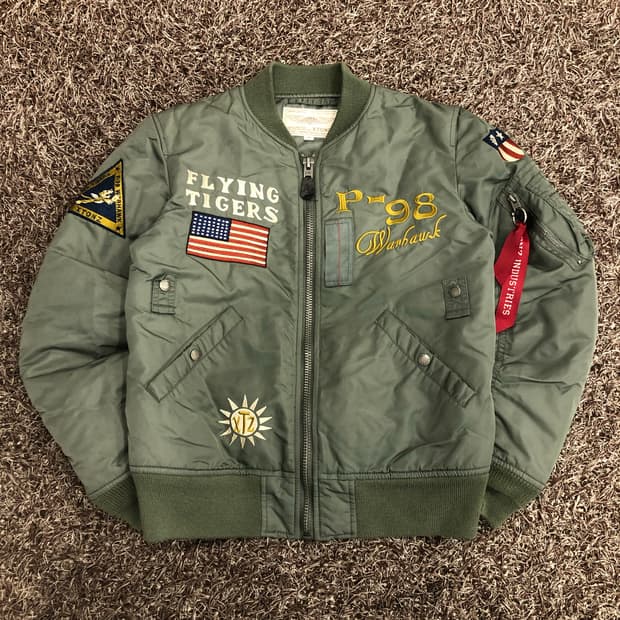 엑스톤즈 XRONZ 플라잉 타이거 성조기 봄버 플라이트 항공 점퍼