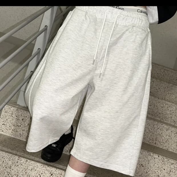 키미스 에이블리 사이드 핀턱 트레이닝 버뮤다팬츠