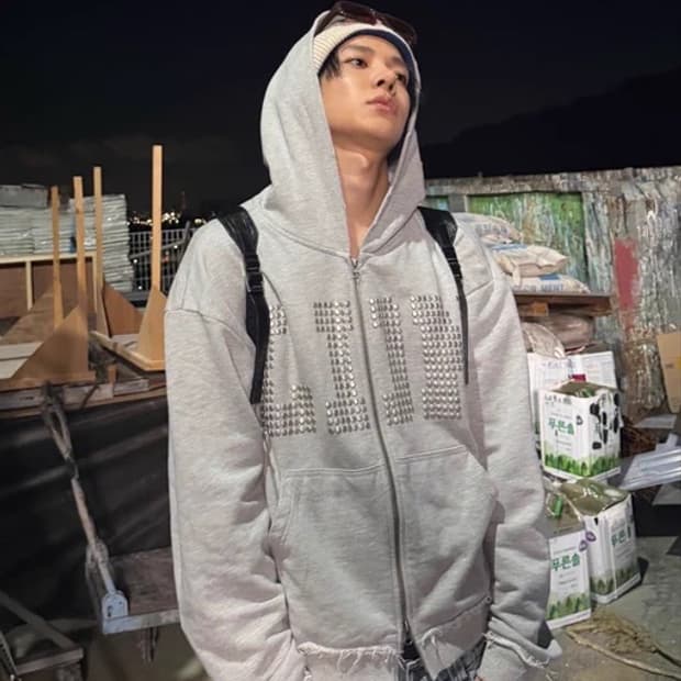 제이디드 런던 스터드 후드집업