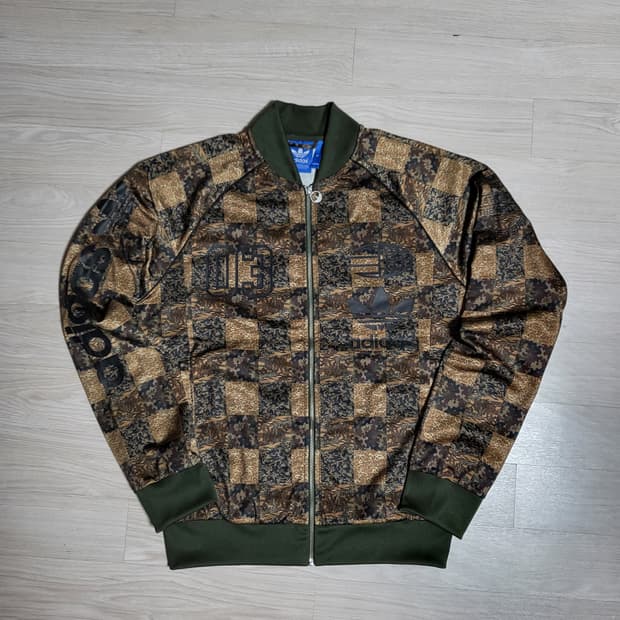 아디다스 카모 체커 트랙탑(85)