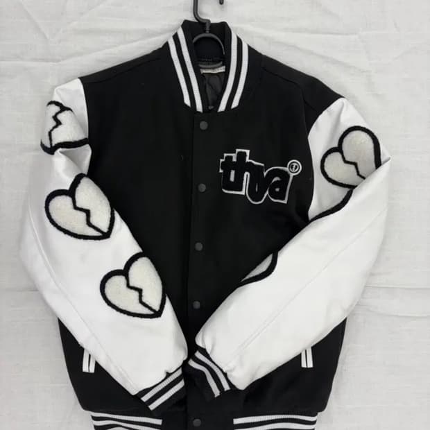 Thya 이은종 바시티자켓