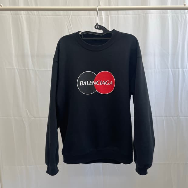 발렌시아가 마스터카드 로고 맨투맨 [M]