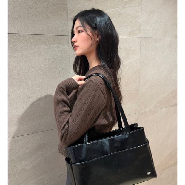 맥끌라니 멜다 숄더백
