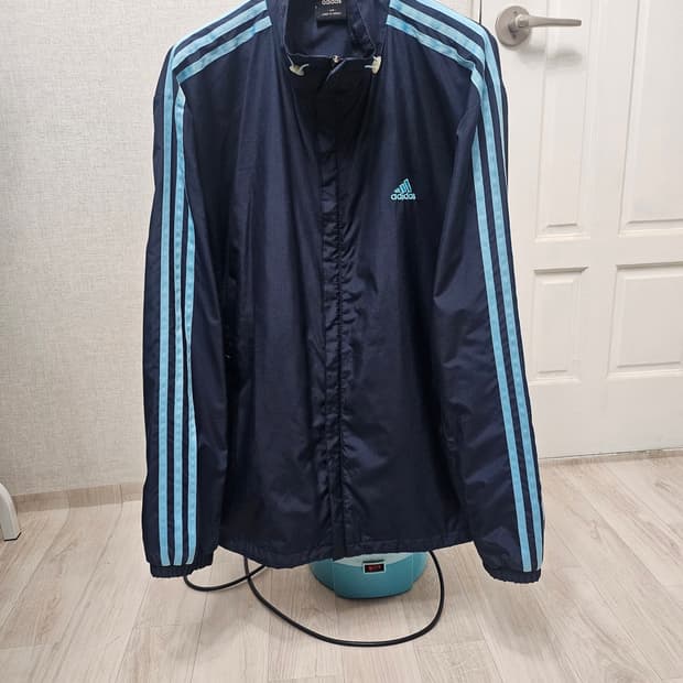 (105~110)XL☆초대장급☆ 아디다스 에센셜 [남하] 트랙탑 바람막이