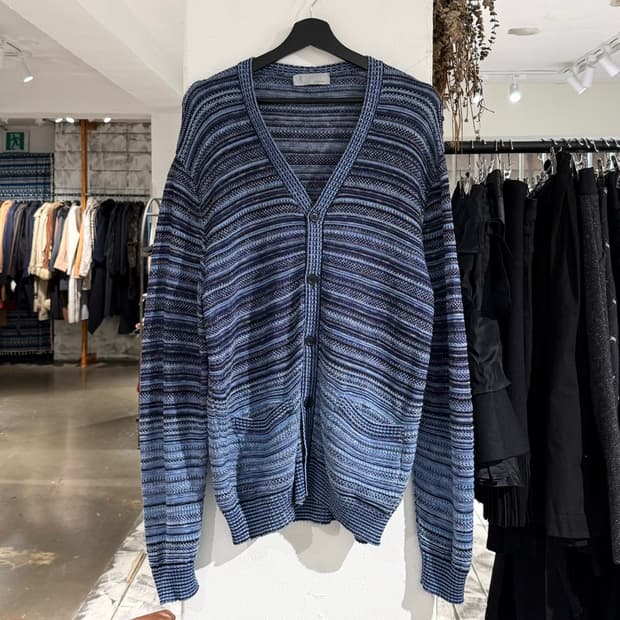 미쏘니 블루 스트라이프 오버사이즈 니트 가디건
