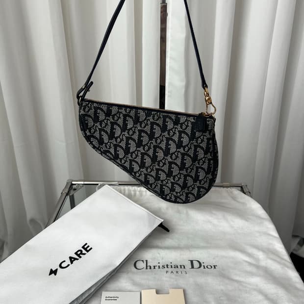 크리스찬 디올 오블리크 미니 새들백