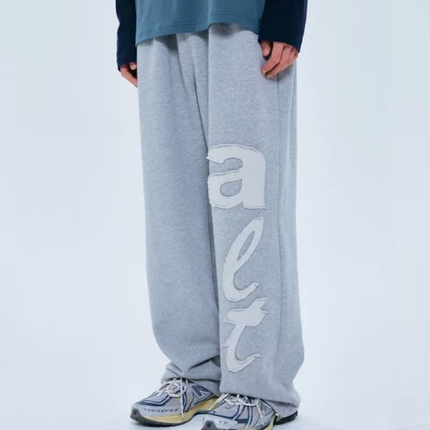 더콜디스트모먼트 스웻팬츠 m사이즈