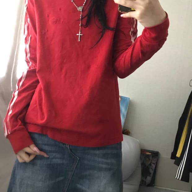 아디다스x다니엘카타리 레드 롱슬리브