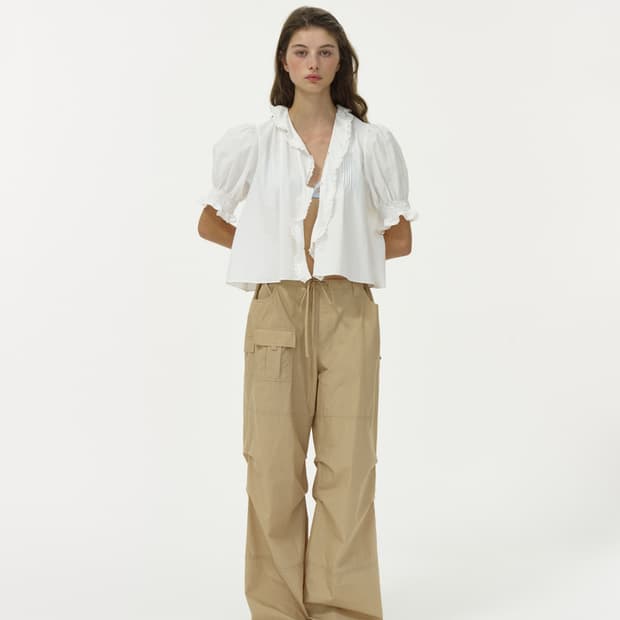 리본빛 Nomad Cargo Pants - Beige