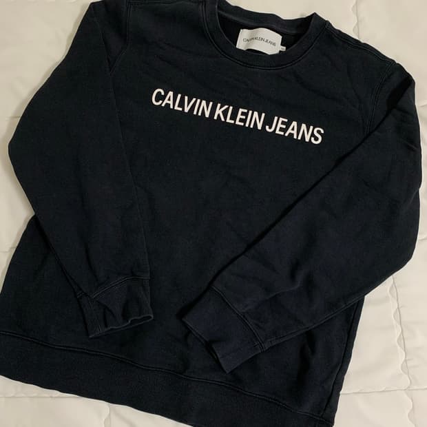 캘빈클라인 맨투맨