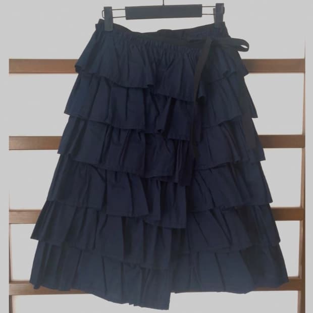 Frill wrap skirt