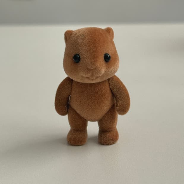 실바니안 올드 비버 직립 아기